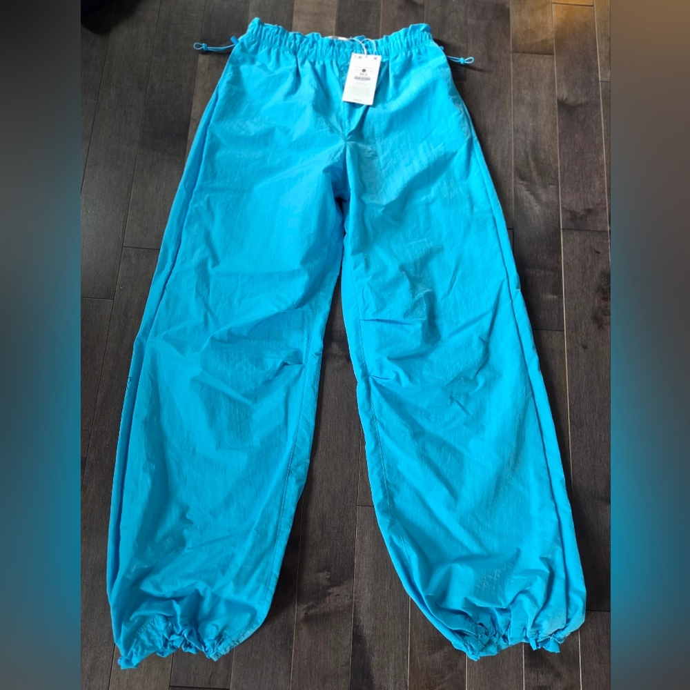 NWT Bershka Pants Size M/28